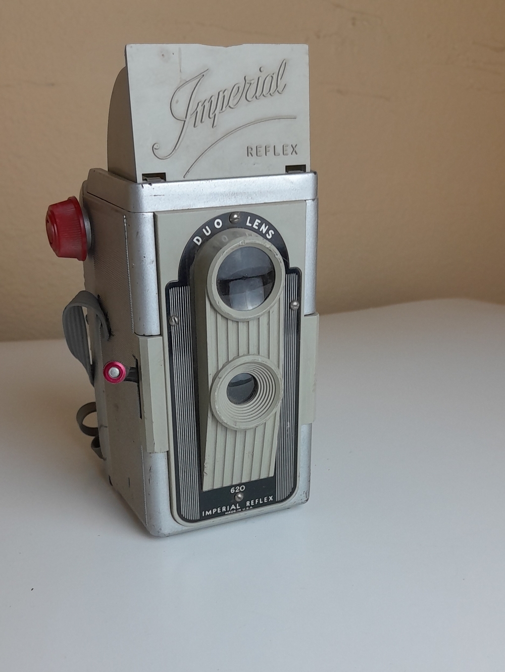 Imperial Reflex Duo Lens 620 Camera - Silver and Cream